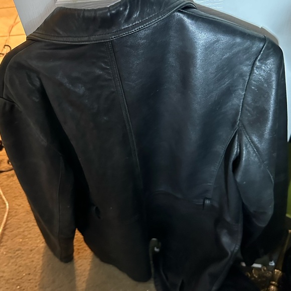 Express Leather coat- Lambs Leather very soft. Unisex Large - Picture 2 of 4
